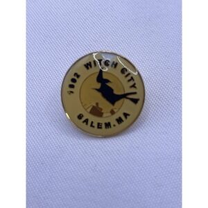 Witch City Travel Souvenir Lapel Pin Salem Massachusetts Bag 338